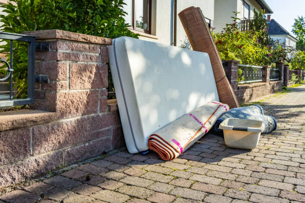 Best Mattress Disposal  in Shakopee, MN